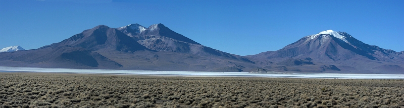 041_CIMG0248_0250A.jpg - Nous sommes arrivés au salar de Surire.