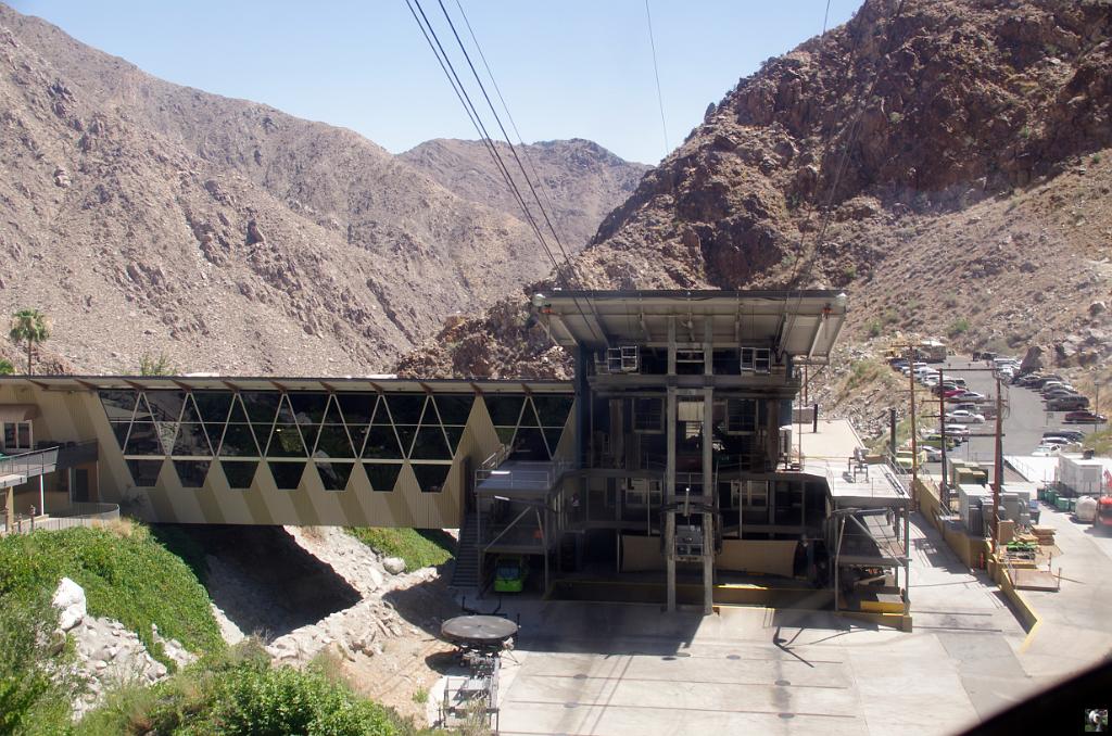 1237.JPG - Palm Springs.Sur la route direction Los Angeles, cette station d'altitude.