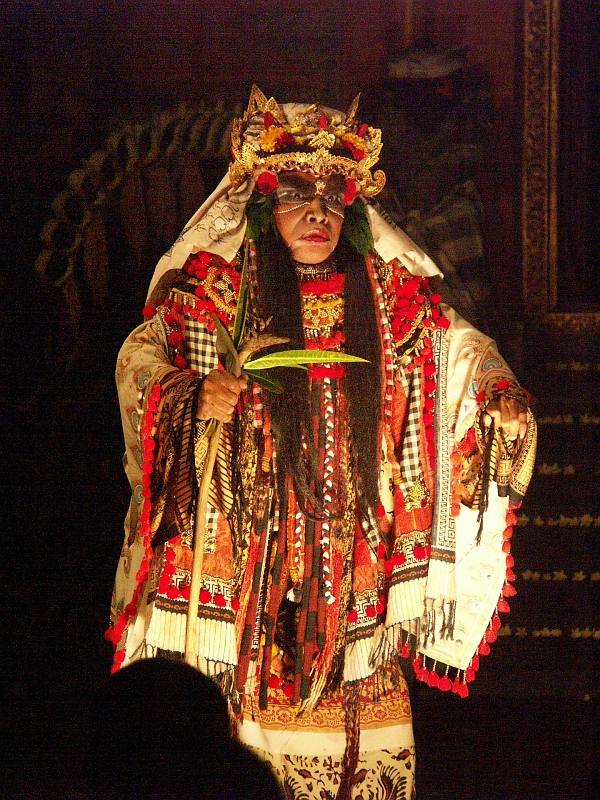 UBUD_Danse_PICT2703.JPG