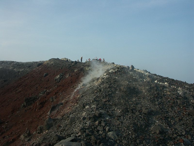 Krakatau_PICT0247.JPG - Bord du cratère sommital.